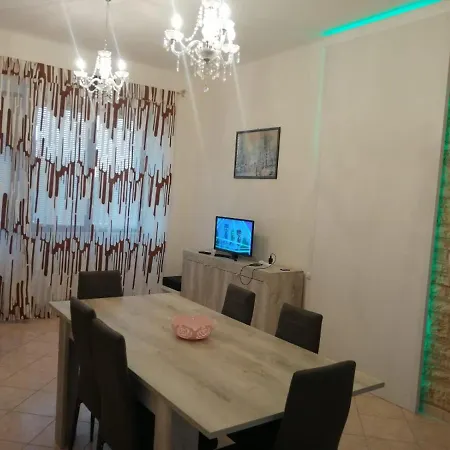 Casa Del Borgo Apartamento Mombaroccio